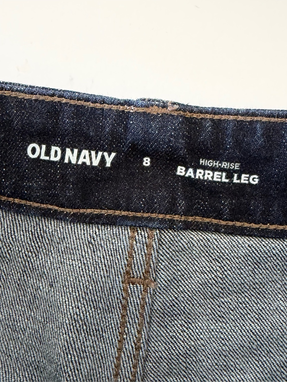 Old Navy Jeans Womens 8 Barrel Leg Dark Wash - Picture 4 of 9